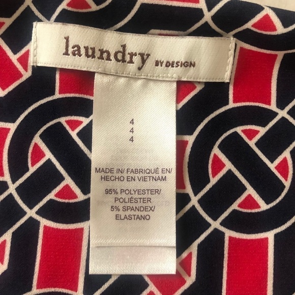 LAUNDRY by design red vneck shift dress. - Picture 9 of 11